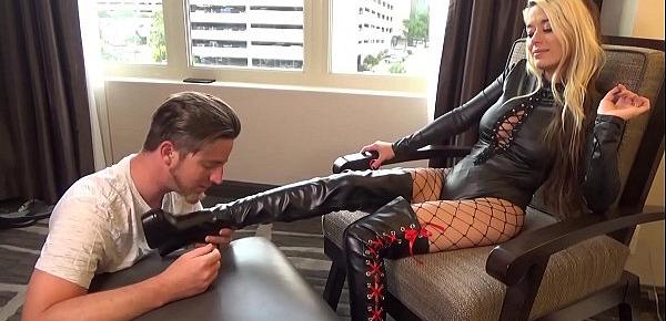  Davina Dark being worshiped in leather boots - FootChaos.com